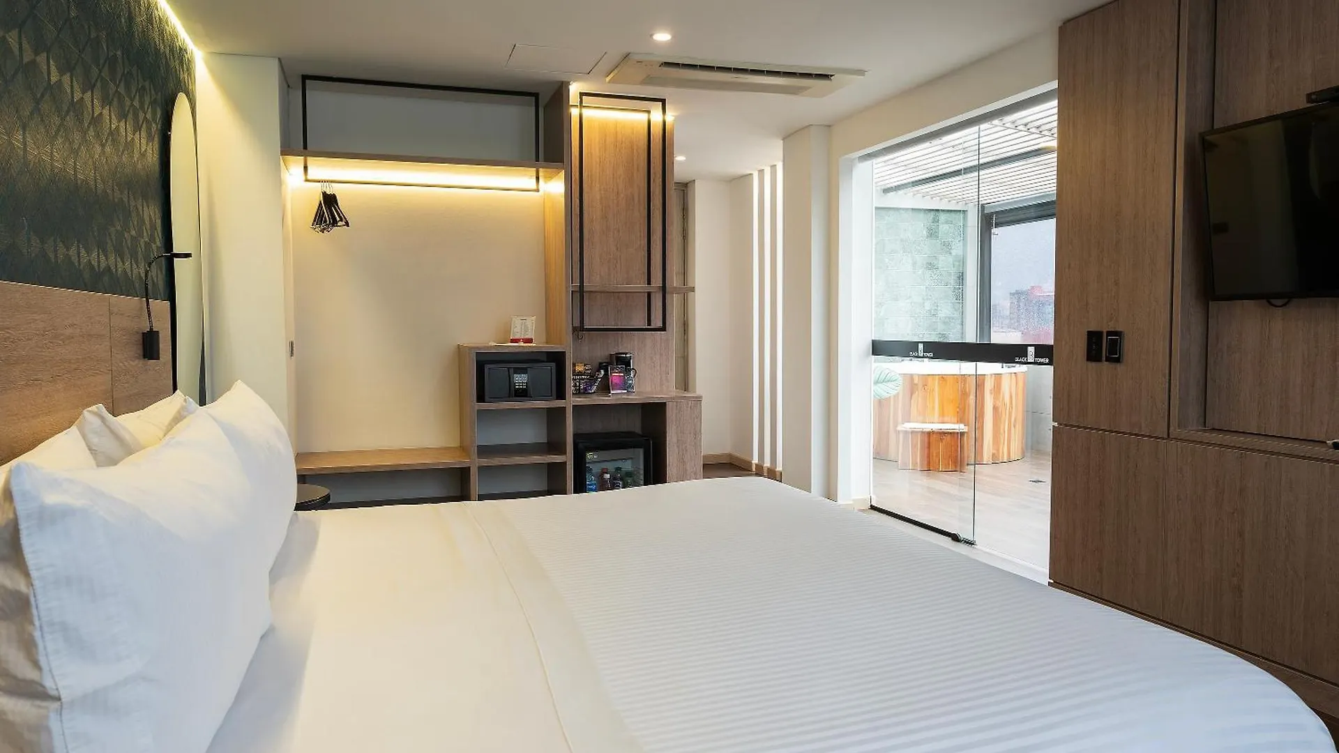 Hotel Black Tower Premium Bogota 4*,