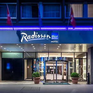 Hotell Radisson Blu, ****