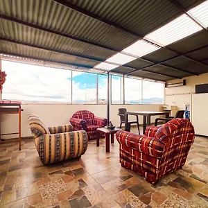 Hermoso A 10 Minutos Del Aeropuerto Apartment